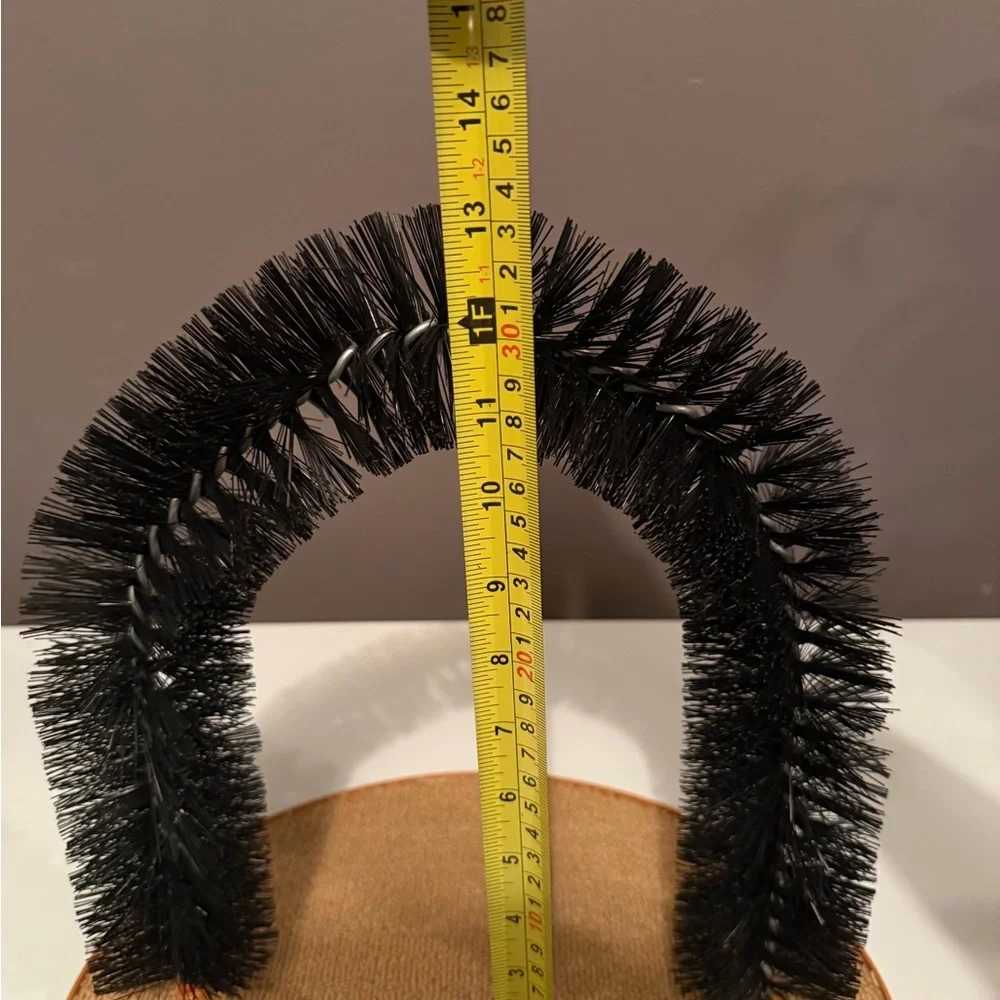 Black Cat Arch Groomer Scratcher